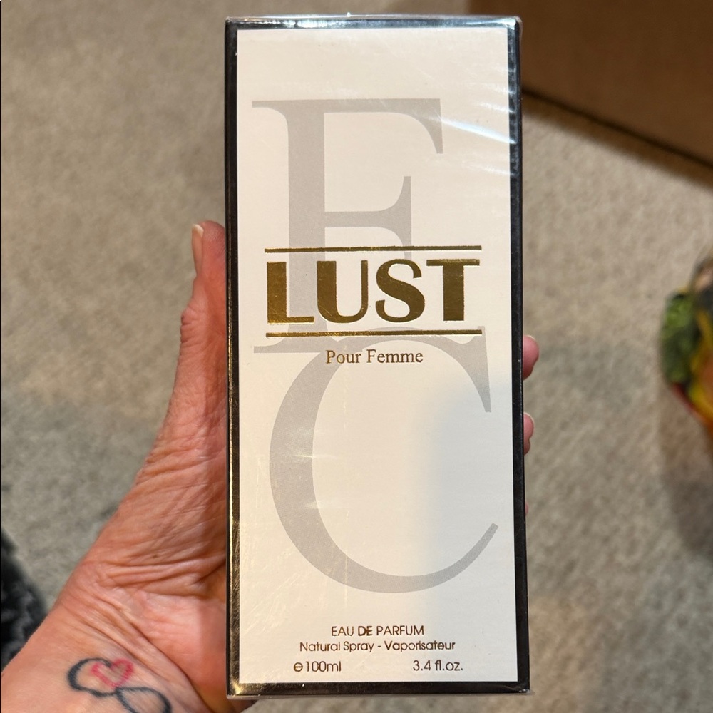 E LUST Pour Femme Parfum